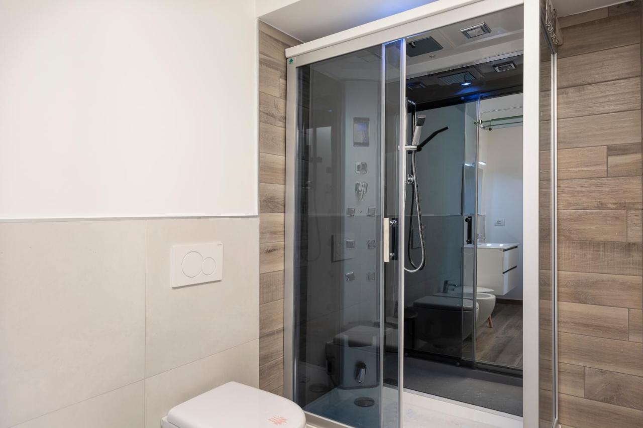 Skylake Penthouse By Impero House Stresa Exteriér fotografie